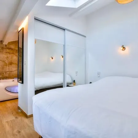 Apartment Duplex Centre Historique *